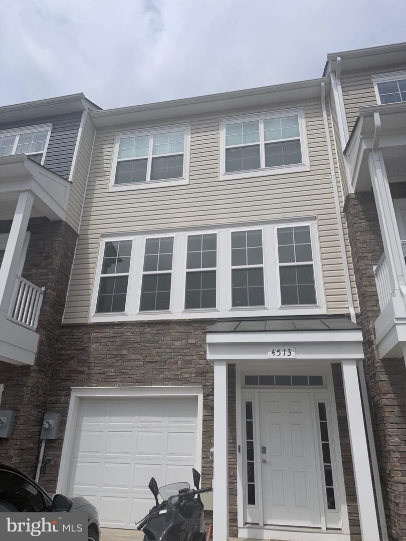 Property Photo: 4513 Ryelan Drive VA 22408