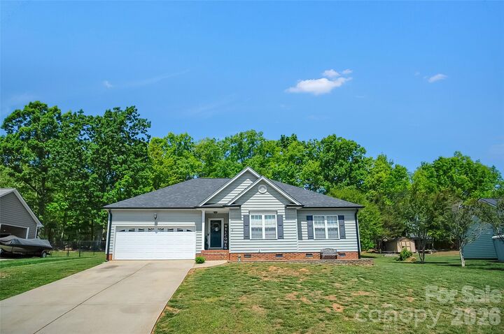 Property Photo:  5020 Pintail Way  NC 28052 
