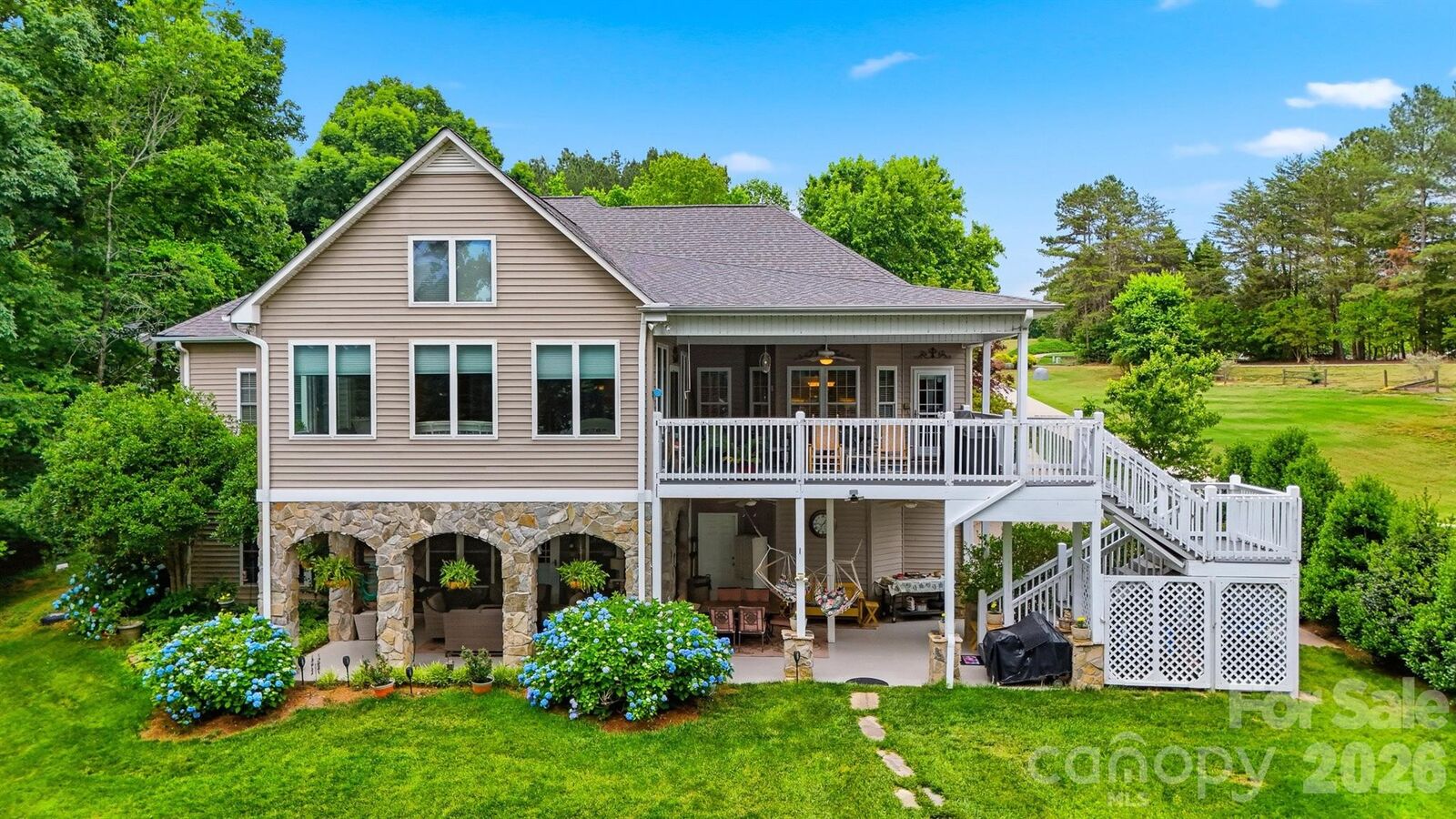 Property Photo: 226 Riverwalk Road NC 28678
