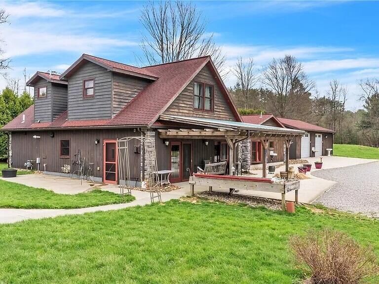 Property Photo:  1895 T-627  PA 16260 