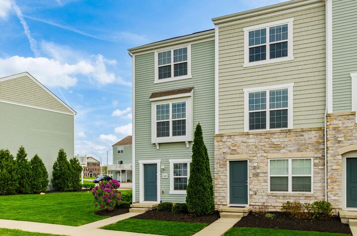 Property Photo:  5749 Passage Creek Drive  OH 43016 