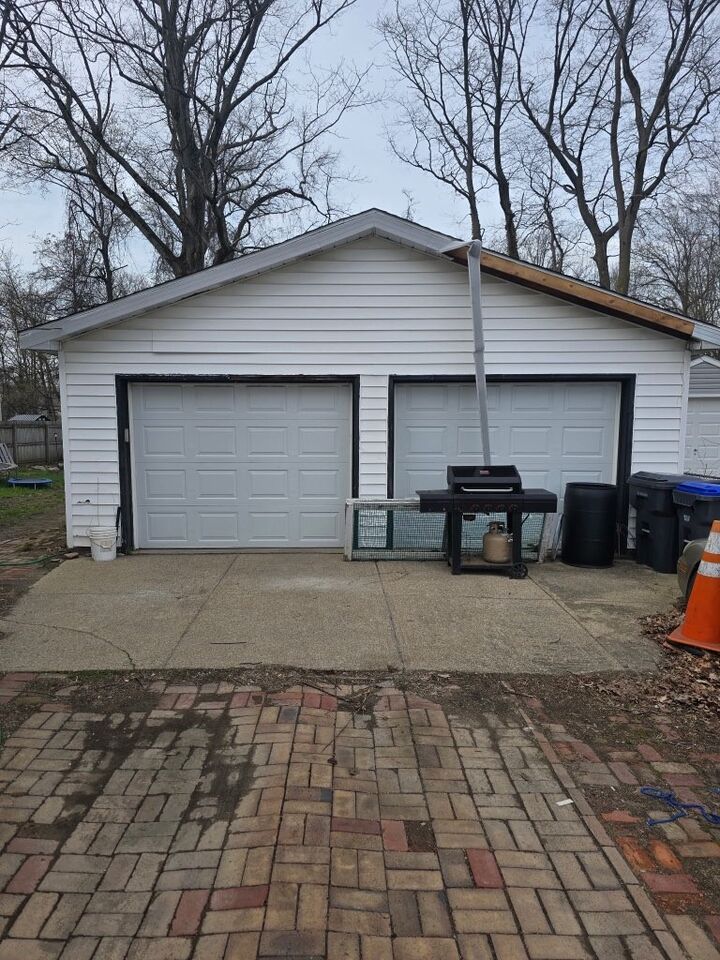 Property Photo:  4854 Old West Lake Road  PA 16505 