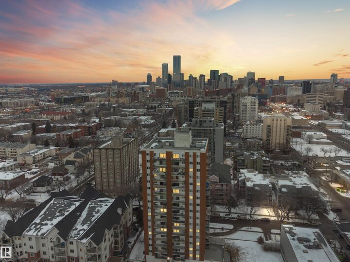 Property Photo: 10150 117 Street NW 1704 AB T5K 2J2