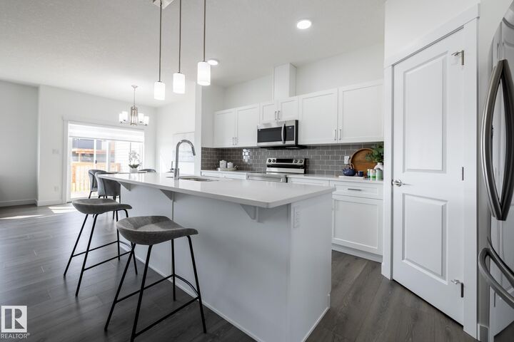 140 Lemon Close — photo 1