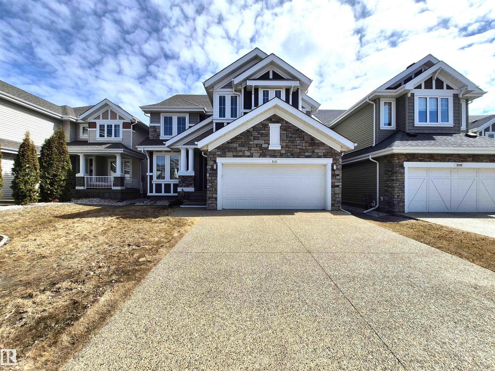 Property Photo: 2121 90A Street SW AB T6X 0P4