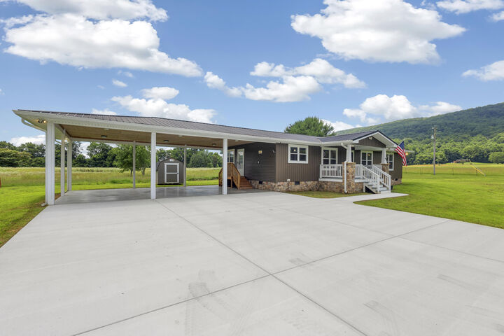 Property Photo:  191 Mahoney Road  TN 37327 