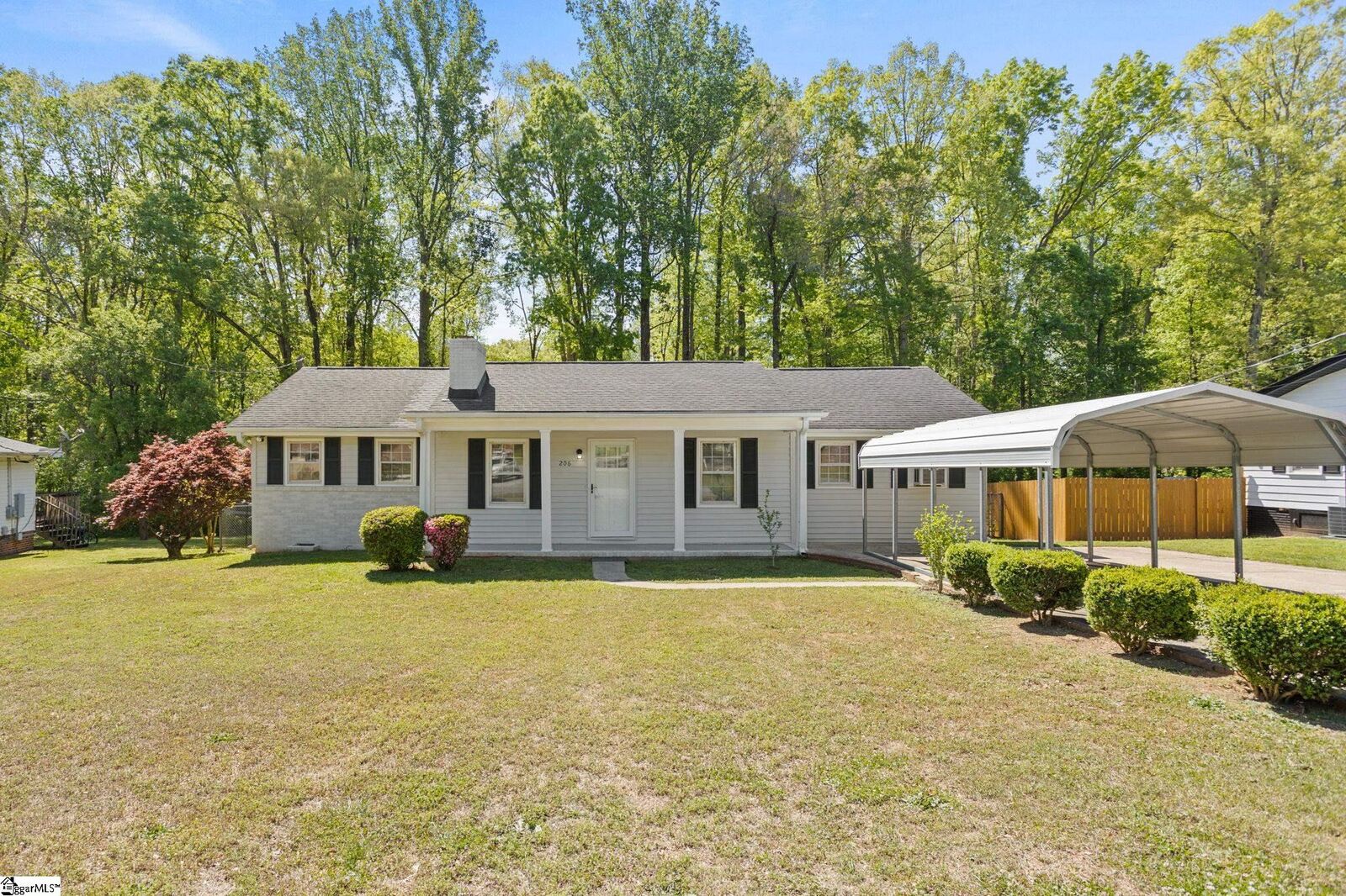 Property Photo:  206 Paris View Drive  SC 29690 