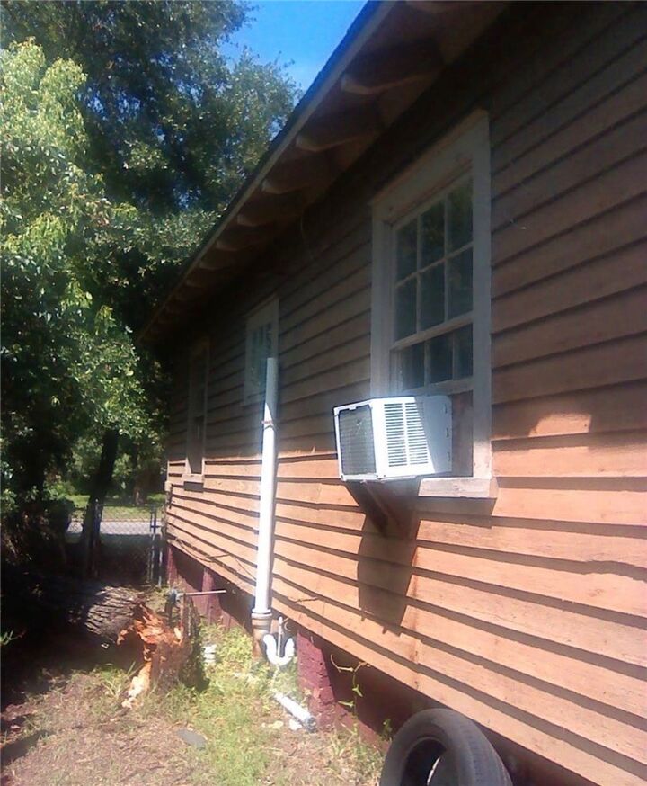 Property Photo:  1020 Stonewall Street  GA 31520 