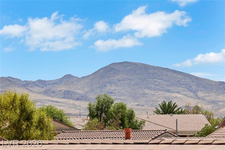 Property Photo:  2025 Wildwood Lake Street  NV 89052 