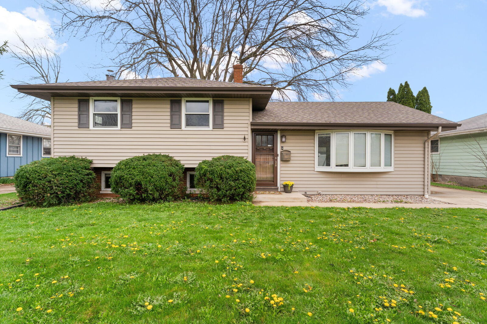 Property Photo:  9217 Grace Street  IN 46322 