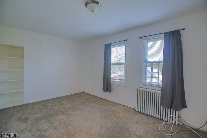 Property Photo:  433 Ainsworth St  NJ 07036 