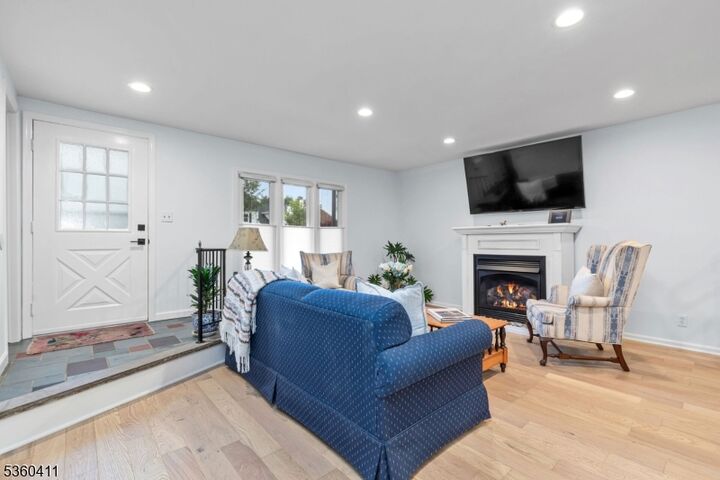 Property Photo:  8 Maddaket  NJ 07076 