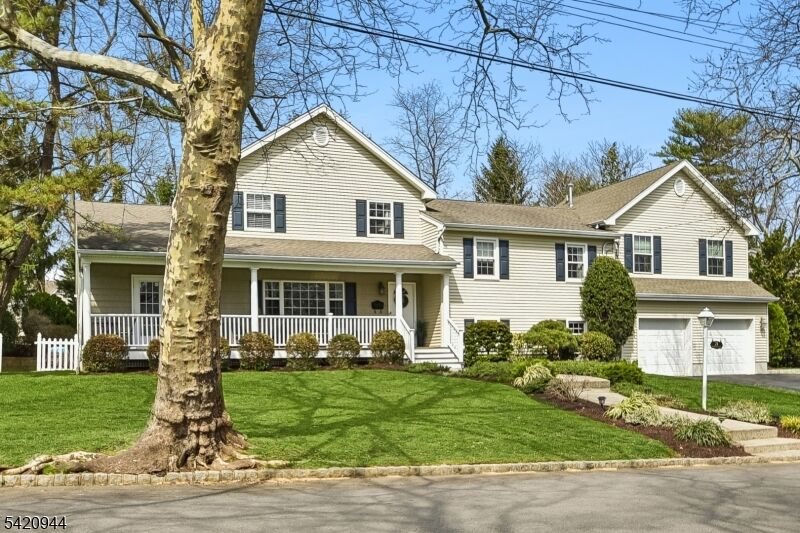 Property Photo:  21 Woodbrook Cir  NJ 07090 