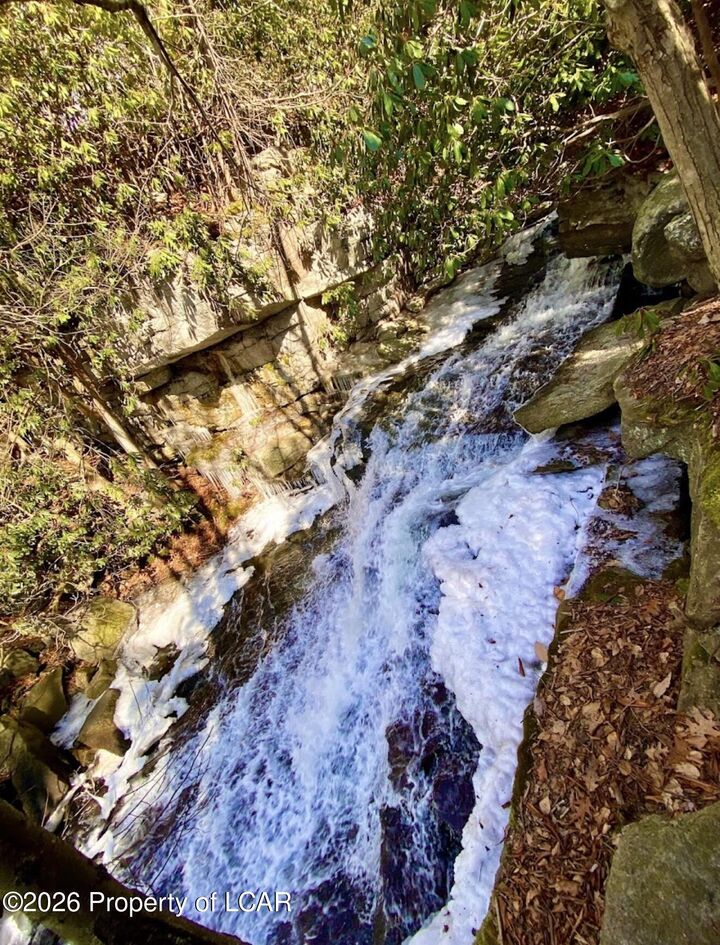 Property Photo: 354 Spring Mountain Road PA 18202