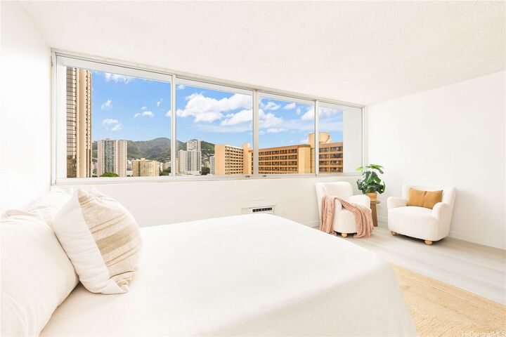 Property Photo:  1560 Kanunu Street 1401  HI 96814 