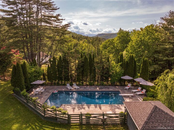 Property Photo:  9 Black Bear Road  NY 12409 