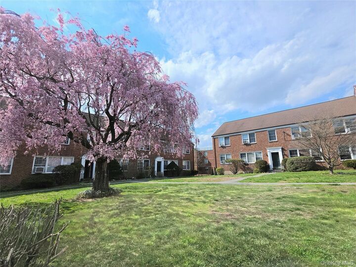 Property Photo:  111 N Broadway E-12  NY 10603 