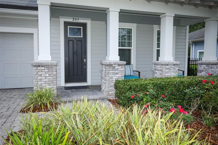 Property Photo:  203 Vine Street  FL 32765 