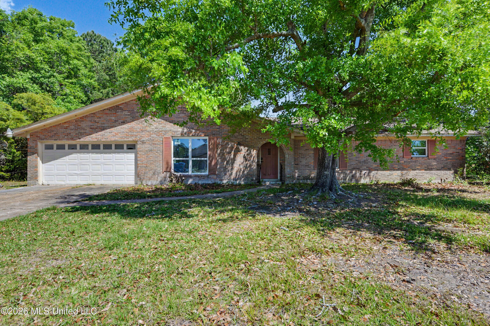 Property Photo:  1204 De La Pointe Drive  MS 39553 