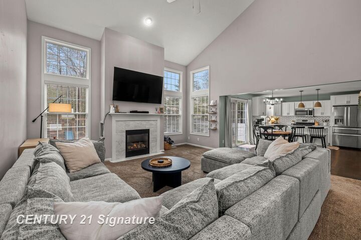 Property Photo:  3911 Aspen Way  MI 48642 