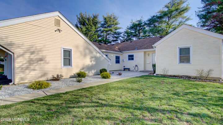 Property Photo:  10 Zacatin Road  NJ 07728 