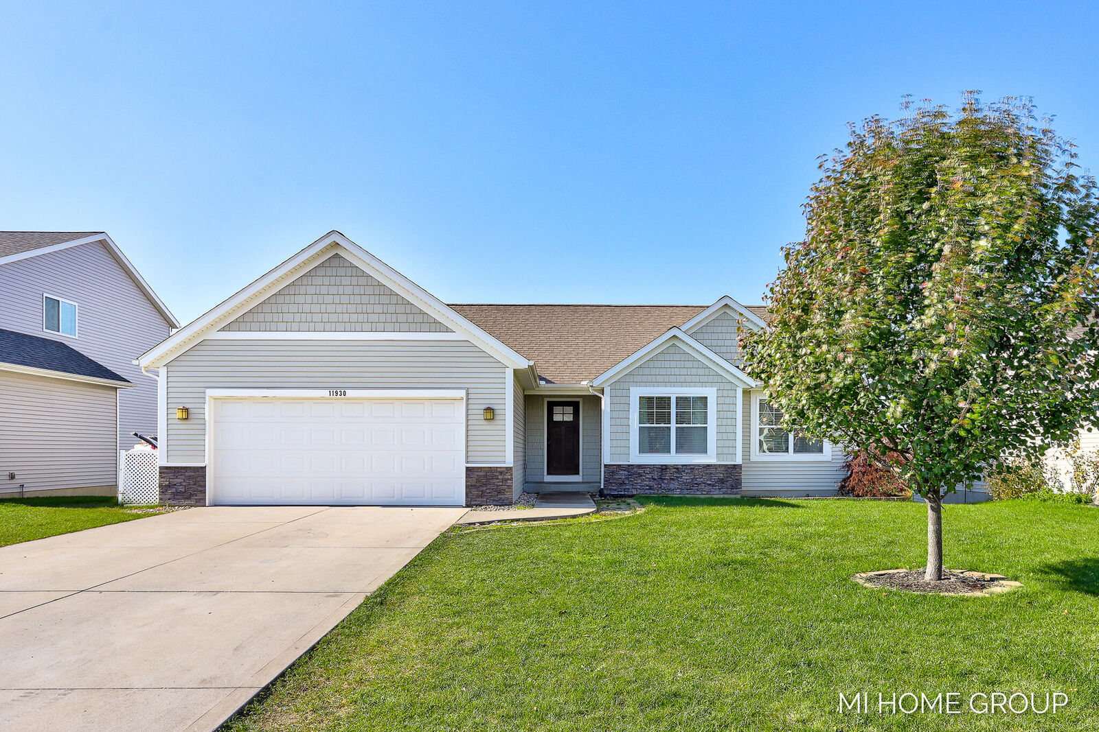 Property Photo:  11930 Maplegrove Drive  MI 49424 