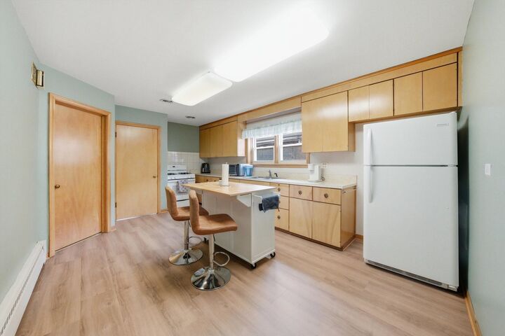Property Photo:  5748 S Kenneth Avenue  IL 60629 