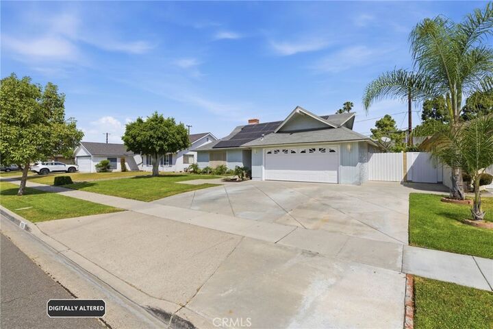 Property Photo:  1935 W Chanticleer  CA 92804 