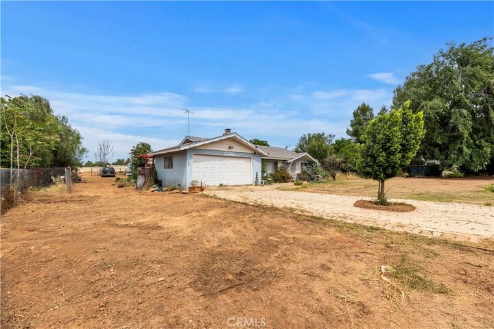 Property Photo: 16920 Ponderosa CA 92504
