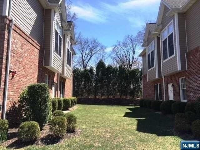 Property Photo:  14 Hemlock Lane  NJ 07670 