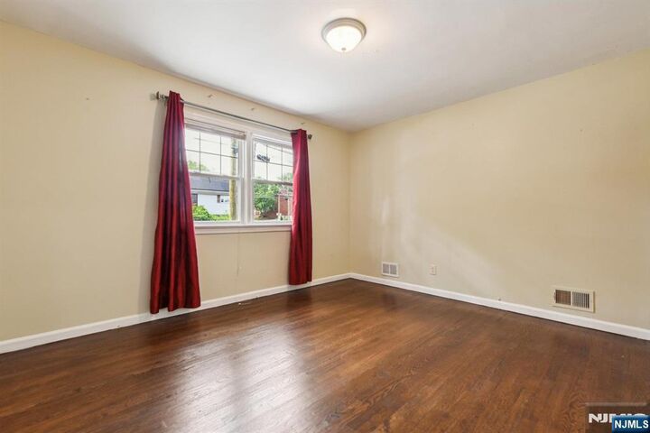 Property Photo:  482 S Elm Street  NJ 07607 