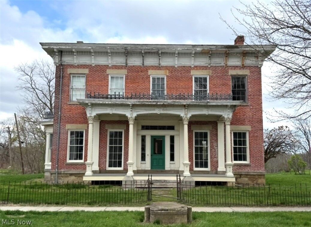 Property Photo:  1 E Front Street  OH 44846 