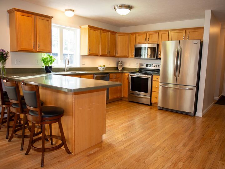 Property Photo:  28 Fieldstone Drive  NH 03820 