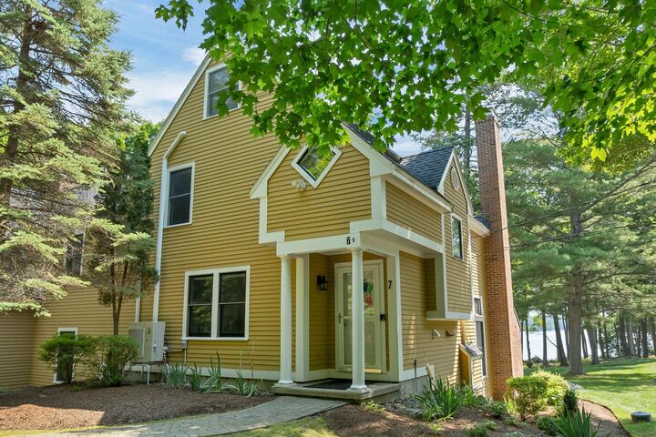 Property Photo:  7 Windermere Road  NH 03254 