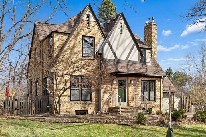 Property Photo:  2 1/2 Webster Place  MN 55305 