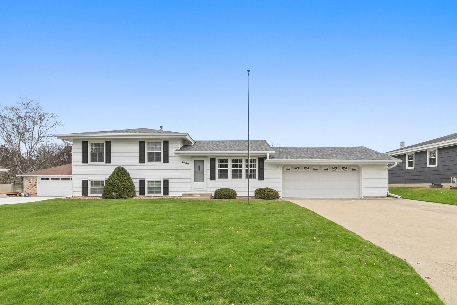 Property Photo: 3400 Ebba Street MN 55110
