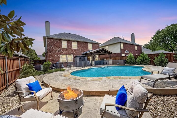 Property Photo: 2808 Scott Place TX 75072