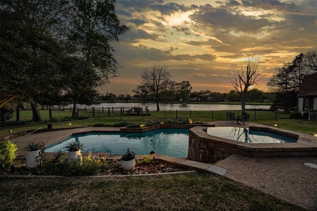 Property Photo:  210 N Forest Lane  TX 75077 