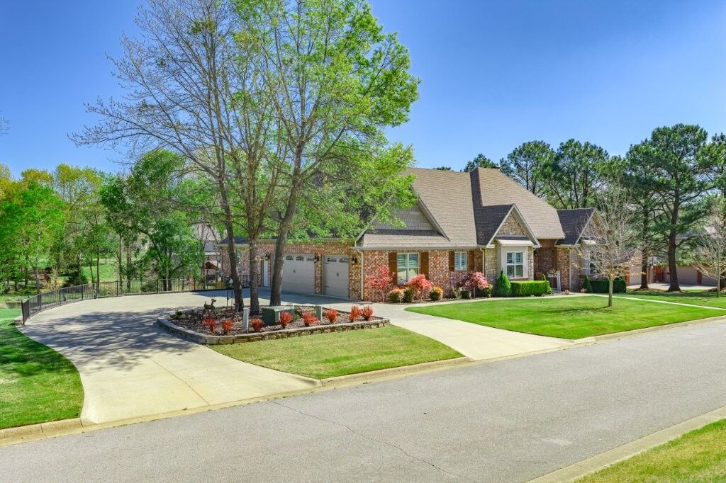 Property Photo:  10016 Camelot Lane  AR 72758 