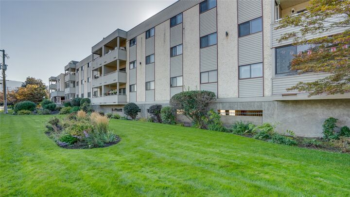 Property Photo: 3608 27 Avenue 105 BC V1T 1S4