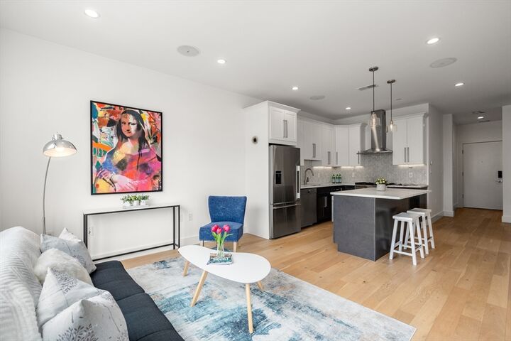 Property Photo: 946 Saratoga St 204 MA 02128