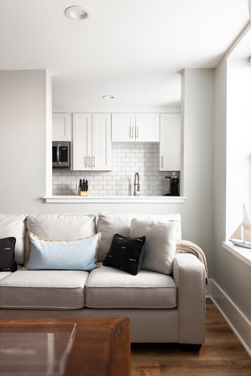 Property Photo:  75 Waltham St 1  MA 02118 