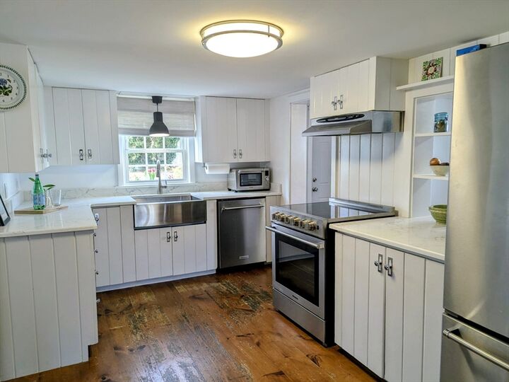Property Photo:  26 Bayview Rd.  MA 01945 