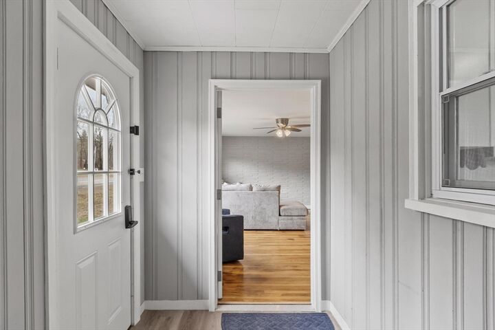 Property Photo:  184 Fitchburg Rd  MA 01469 