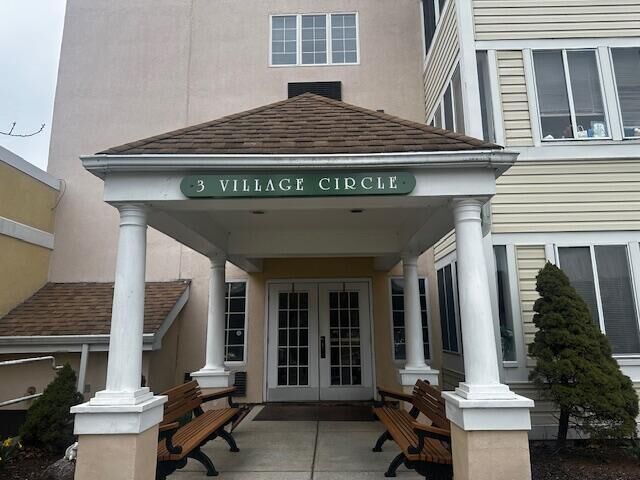 Property Photo: 3 Village Circle PA 18360