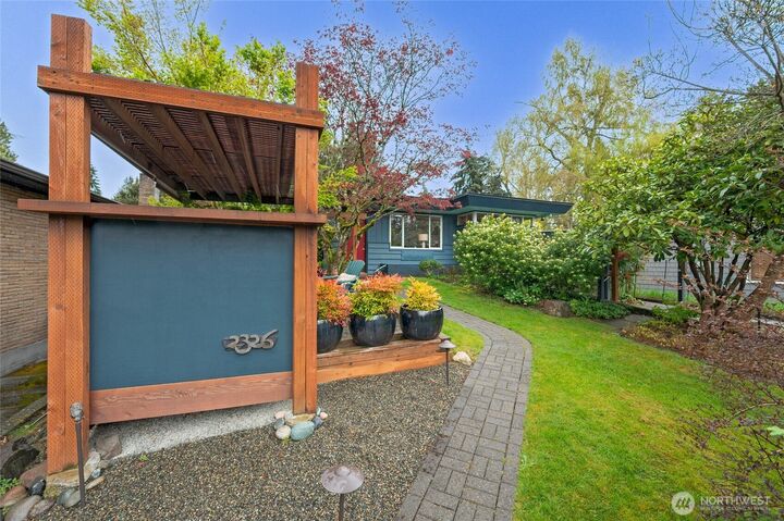 Property Photo: 2326 NE 91st Street WA 98115