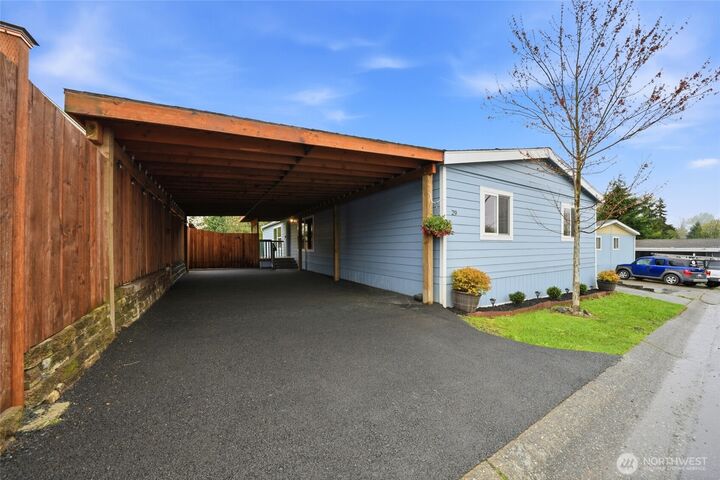 Property Photo:  704  87th Avenue NE 29  WA 98258 