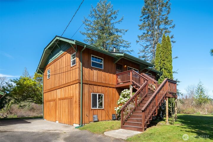 Property Photo:  38002 SE 85th Street  WA 98065 