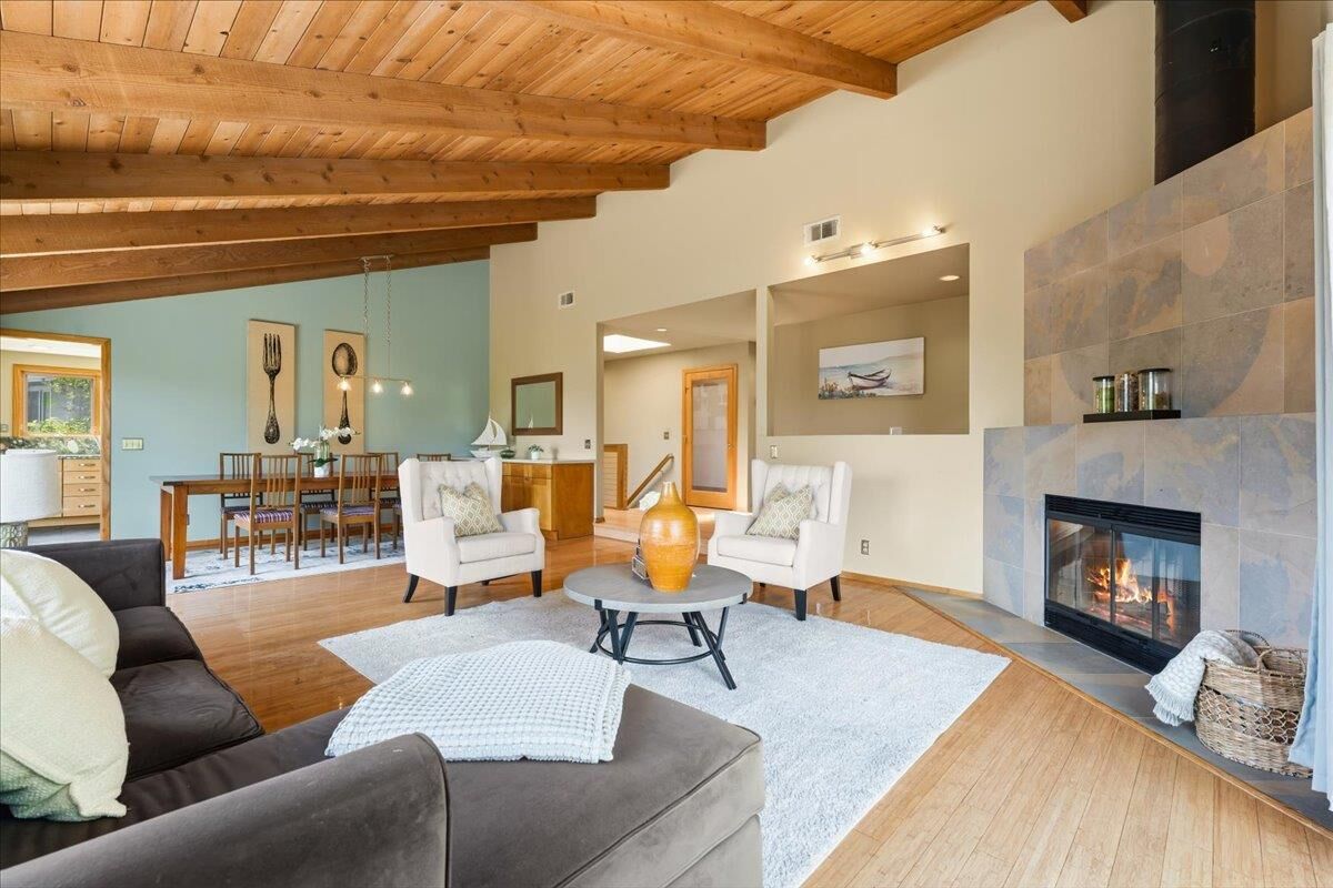 Property Photo: 22213 Quinterno Court CA 95014