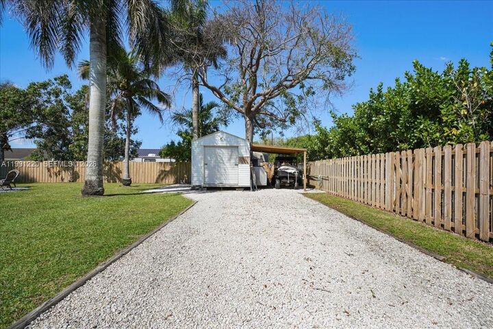 Property Photo:  1650 NW 14th Ter  FL 33030 